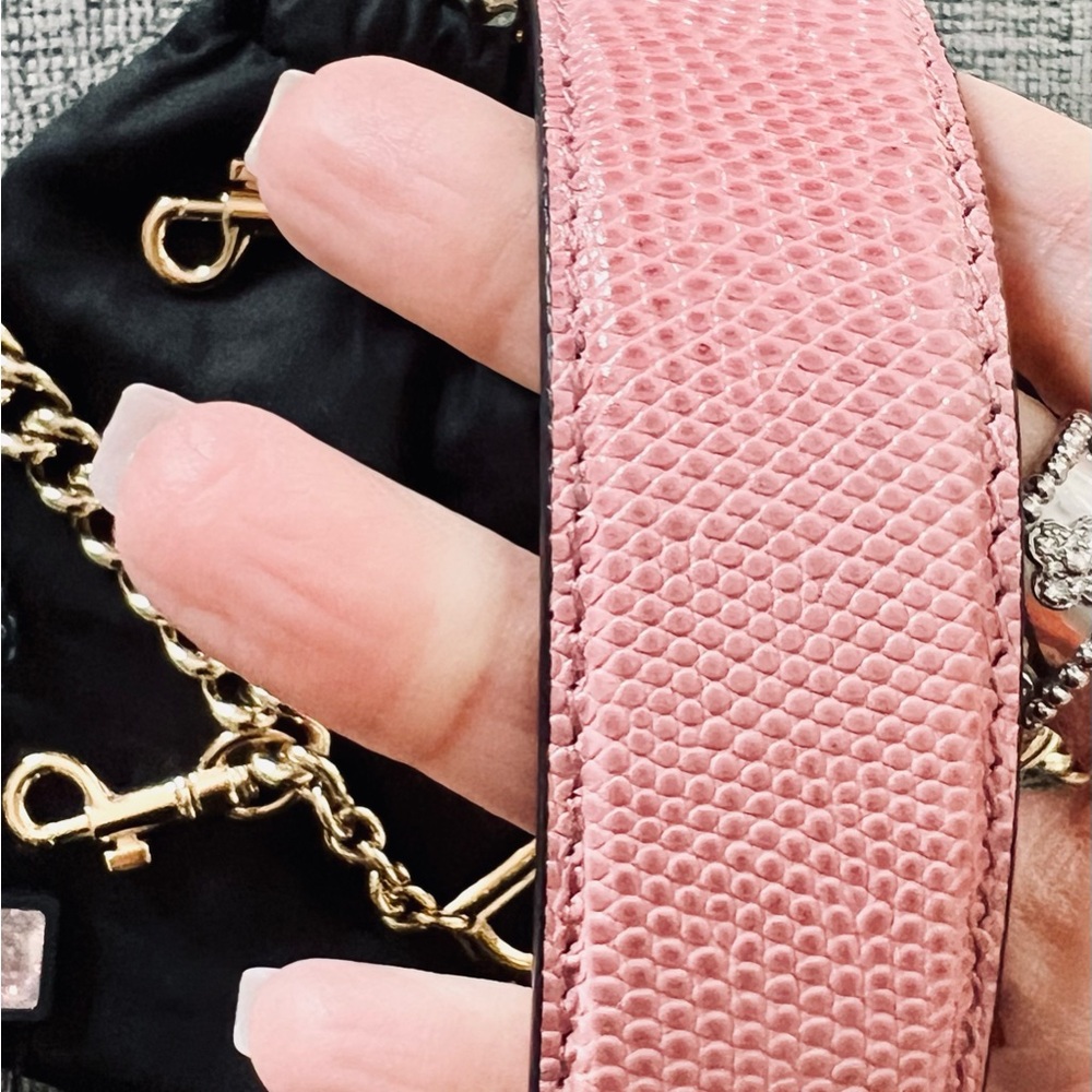 Dolce & Gabbana Pink and Gold Chain Bag - Picture 6 of 8
